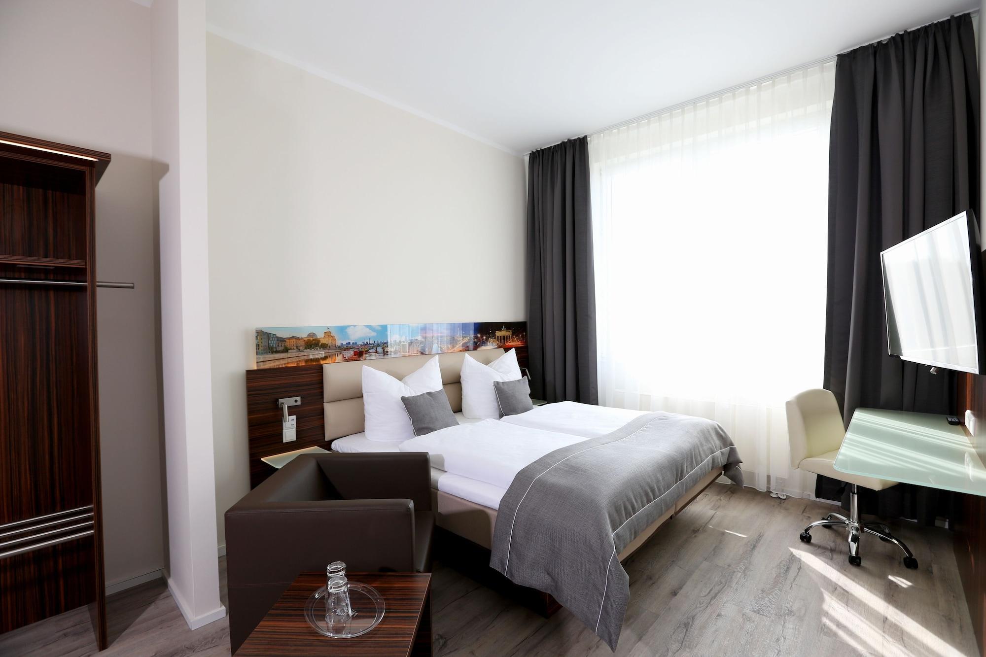 H24 Hoteltow Teltow Exterior foto
