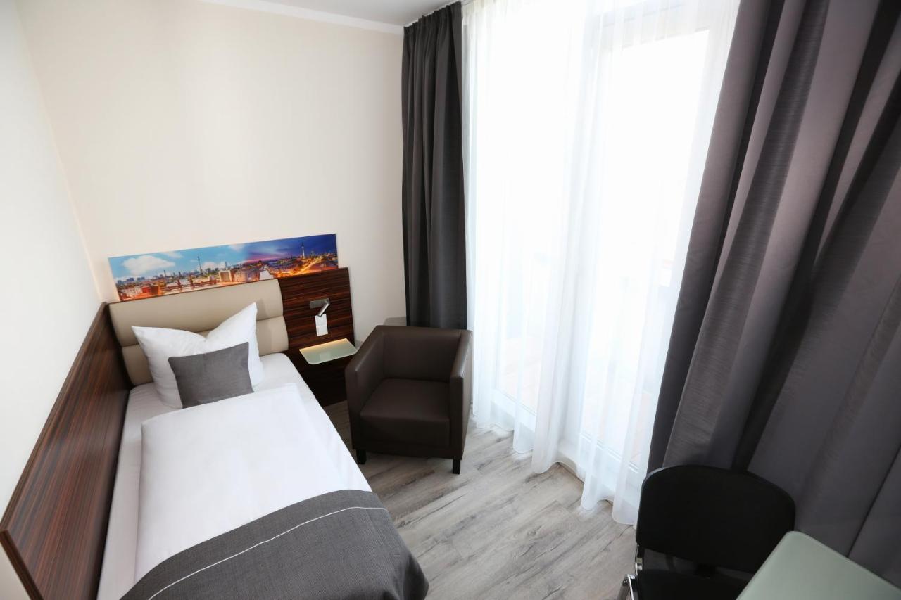 H24 Hoteltow Teltow Exterior foto