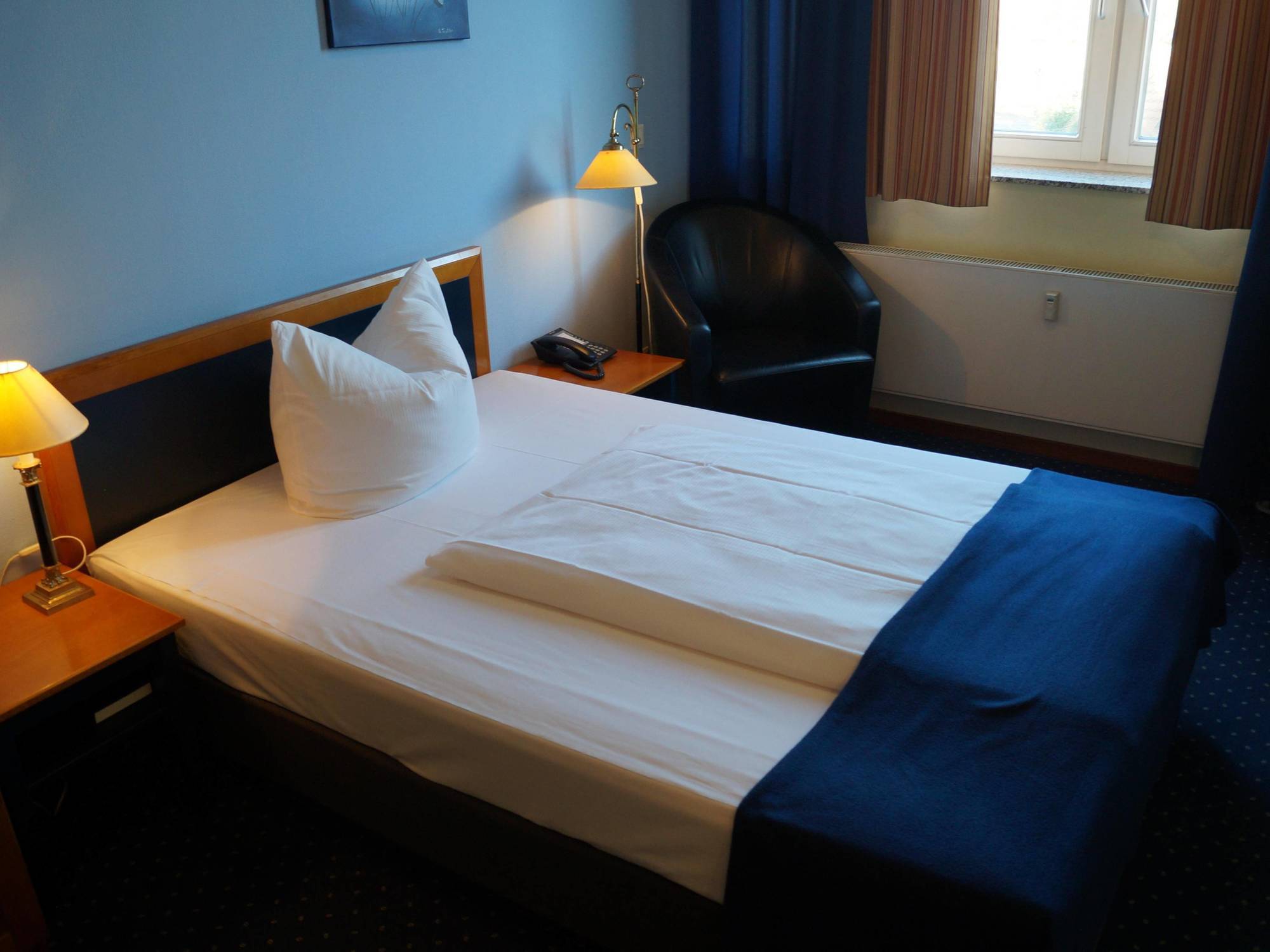 H24 Hoteltow Teltow Exterior foto