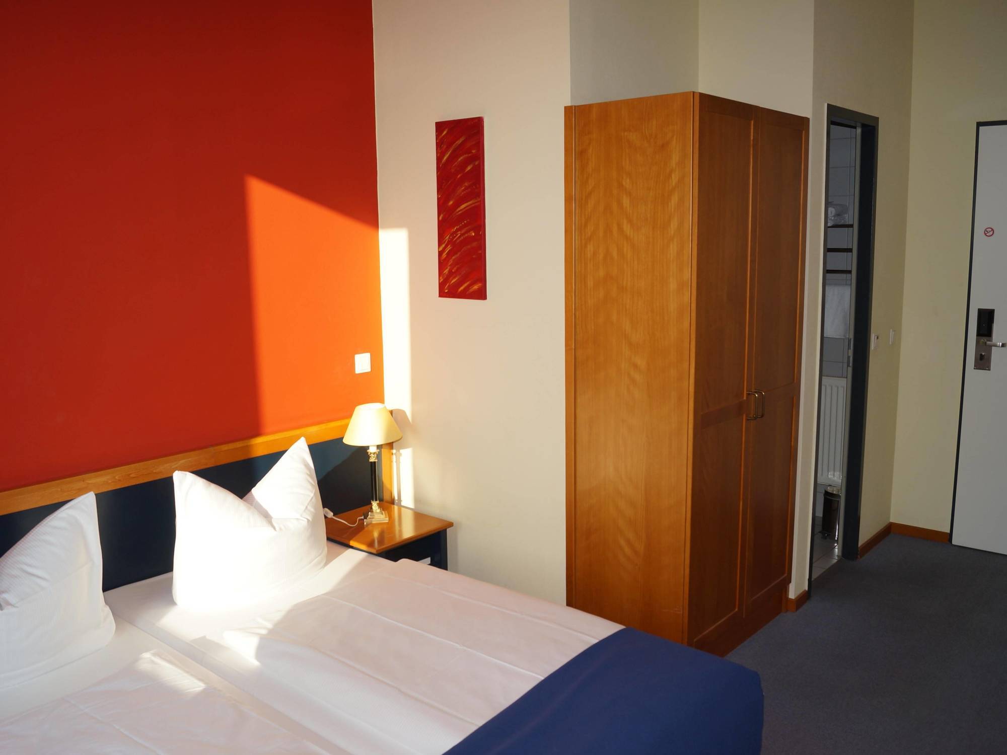 H24 Hoteltow Teltow Exterior foto