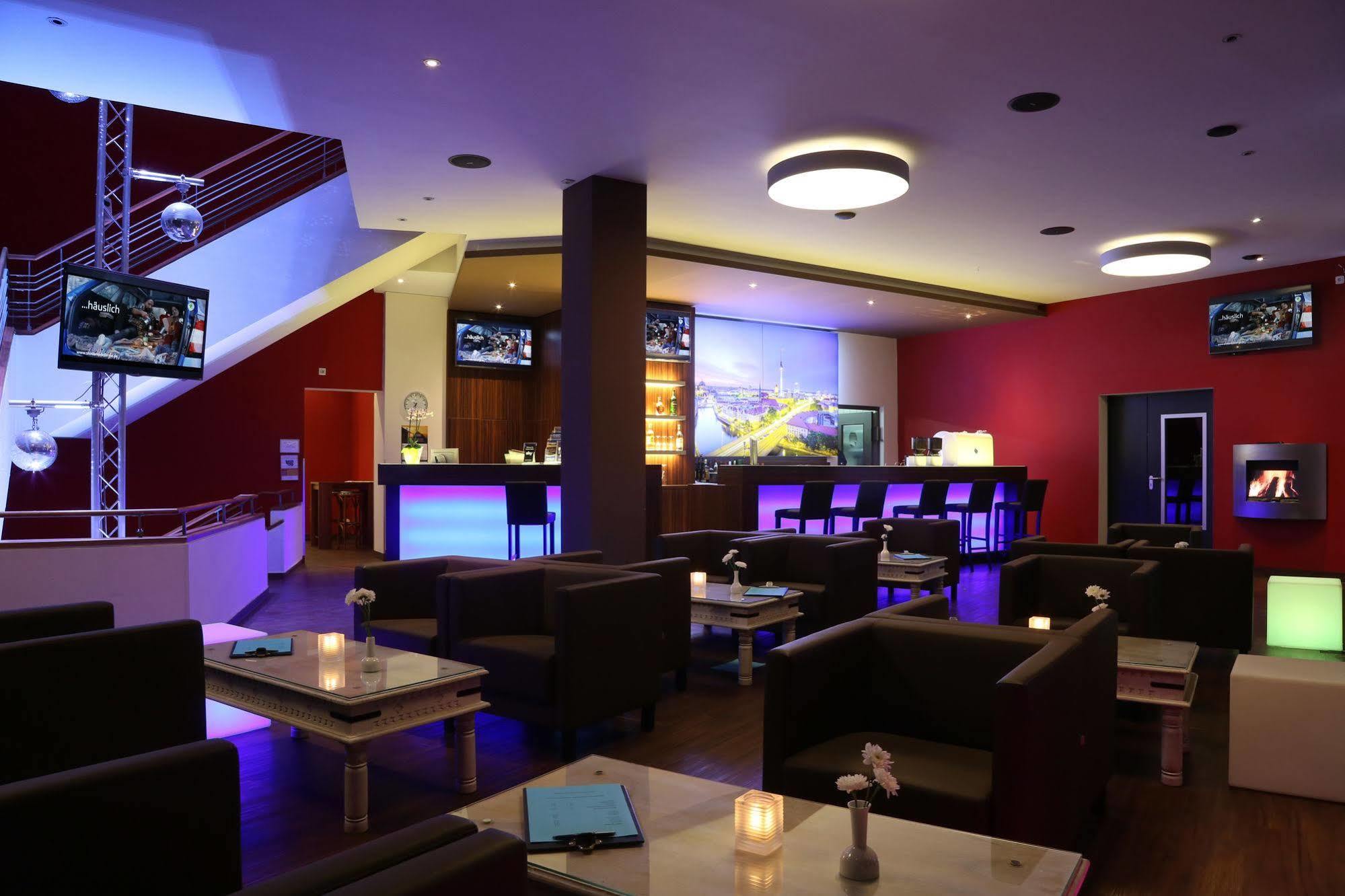 H24 Hoteltow Teltow Exterior foto